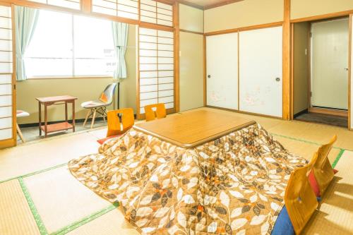 Hotel Ina Hotel Ina is a popular choice amongst travelers in Nagano, whether exploring or just passing through. Featuring a satisfying list of amenities, guests will find their stay at the property a comfortabl