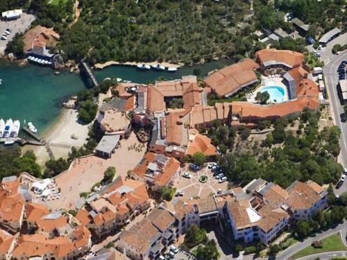 I Delfini di Cala del Faro - image 5