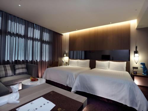 131565360 Hotel Intrendy