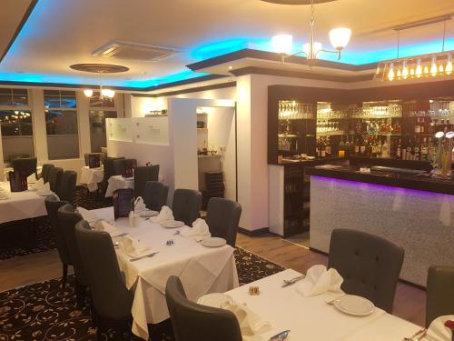 餐廳, 阿斯科特格蘭奇酒店 - 沃瓊餐廳 (Ascot Grange Hotel - Voujon Restaurant) in 海丁利