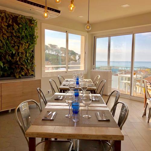 DYH DYNAMIC HOTELS