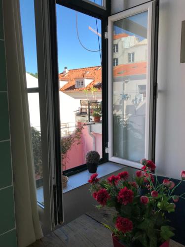 Alfama Patio Apartments - image 8