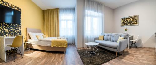 1 queen bed
