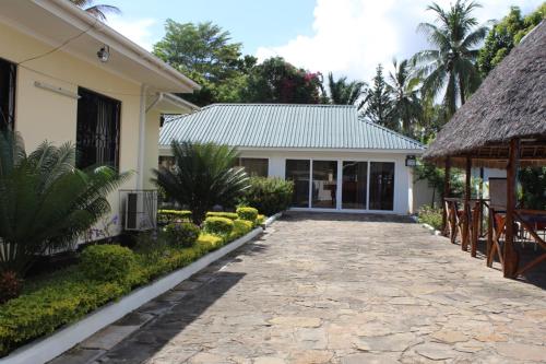 Vedere exterior, IDC Guest House in Bagamoyo