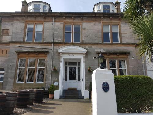 Ardshiel Hotel - Accommodation - Campbeltown