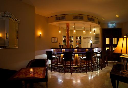 Quebecs - image 13
