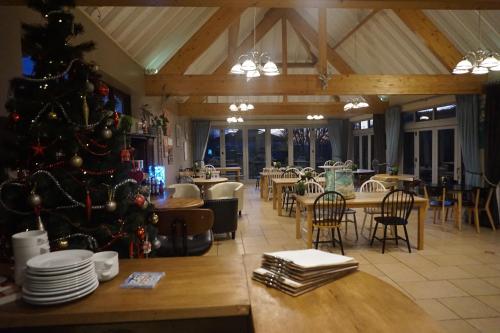 Stonehenge Hostel - YHA Affliated - image 2