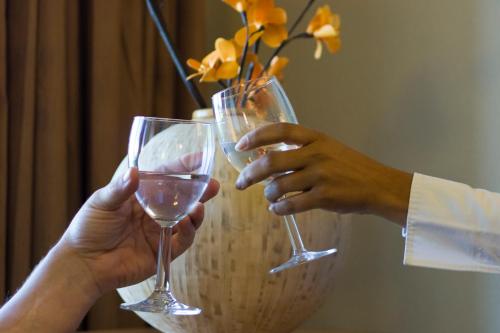 13164015 The Coho Oceanfront Lodge