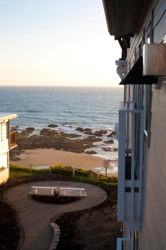 13164047 The Coho Oceanfront Lodge