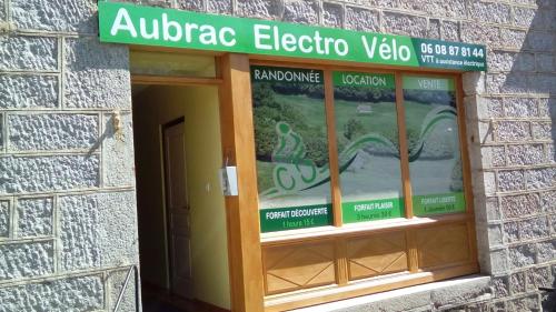 Village de Nasbinals Aubrac Electro Vélo