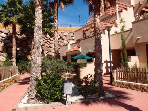  Apartamento tranquilo cerca de buena piscina y con buen aire acondicionado in Águilas