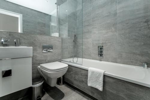 City Aldgate Apartments - image 3