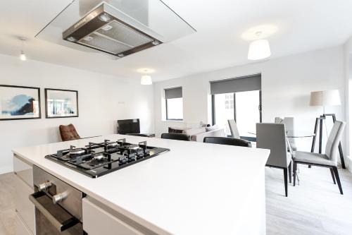Kitchen, Aldgate Apartments in London