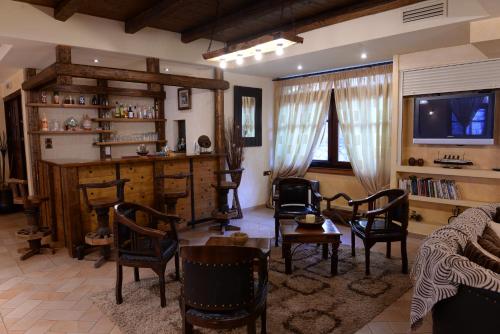 Anesis Hotel - image 8