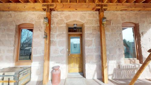 Amazing Jens Nielsen's Pioneer Home in Bluff Utah - image 7