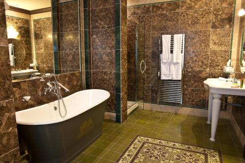 The Merchant Hotel - image 2