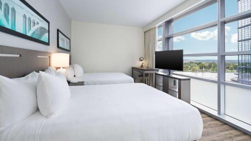 2 bedrooms, 3 beds
