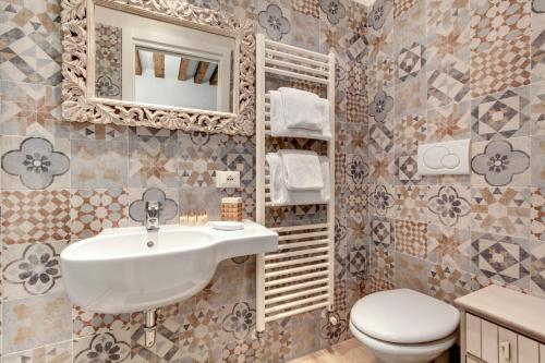 Rialto Prestige - Campo S.Maria Formosa - image 2