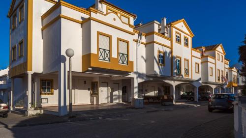 Family House in Baleal, Ferrel