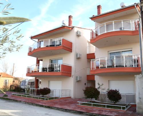  Sinanis Family Apartments in Keramotí