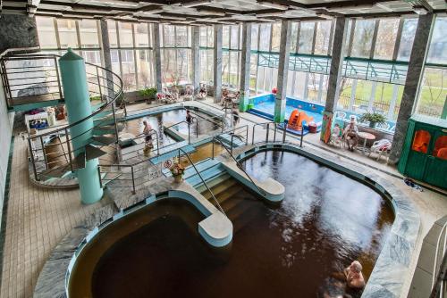 Barátság Spa & Wellness Hotel - image 8