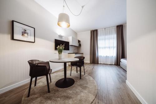 Estella luxury suites - main image