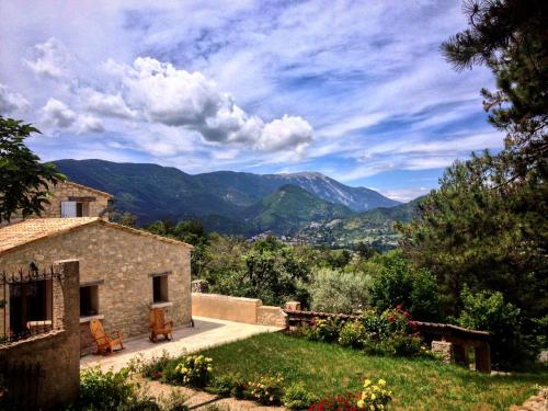 B&B Le Deffends de Redon - Chambre d'hôtes - Montbrun-les-Bains