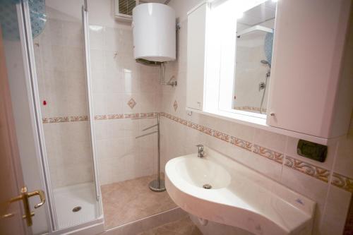 Apartment with Sea View image 4