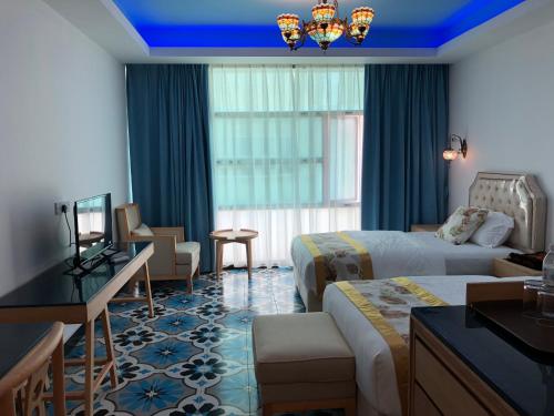 room detail thumbnail 1