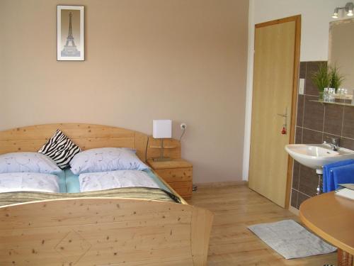 Basic Double Room with Shared Bathroom