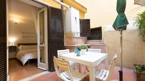 Rental in Rome Panieri Terrace - image 11