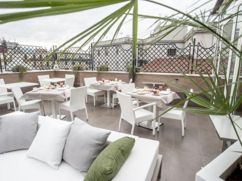 Hotel San Pietro, Naples (photo 9)