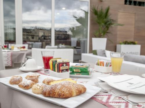 Hotel San Pietro, Naples (photo 11)