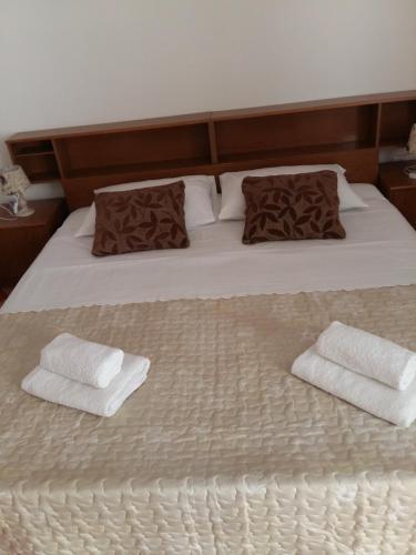  Sobe-apartman Ruševac, Pension in Sukošan bei Kukljica