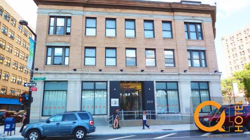 Entrance, Q4 Hotel and Hostel in New York (NY)