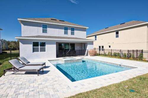 Outstanding Home with Water Park Access near Disney - 7731F - image 2