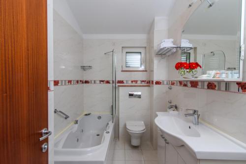 Villa Mediterana - image 6