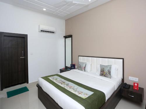 OYO 9368 Hotel Pratap