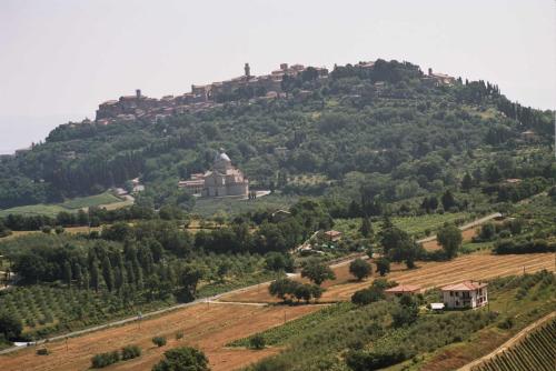B&B Il Girasole - Rooms & House in country - air conditioned - 1500 meters from historic center