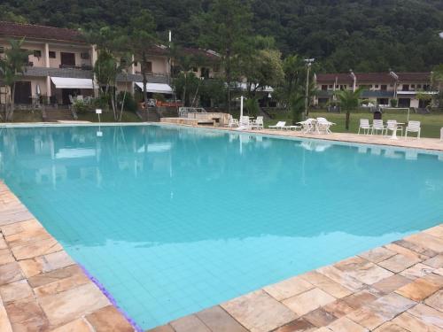 과루자 Condominio Clube lazer total na Praia da Enseada 4성급 싱글룸 레스토랑