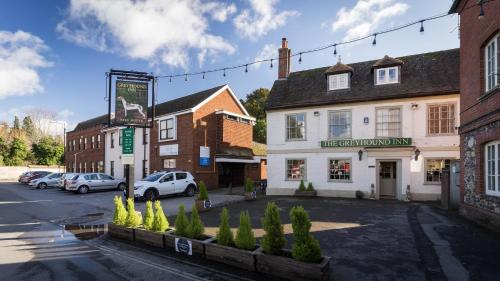 Greyhound Inn Wilton - image 4