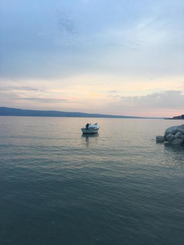 Apartments STANIĆ - apartments with a view of the sea and sandy beach