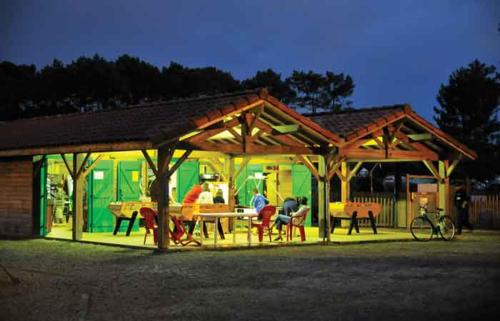 Chalet Camping Les Vignes