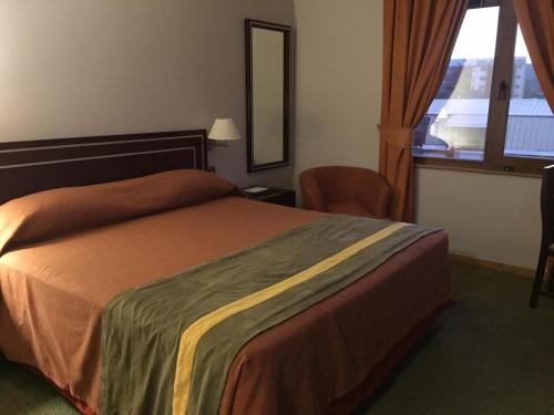 Hotel Diego de Almagro Valdivia Hotel Diego de Almagro Valdivia is a popular choice amongst travelers in Valdivia, whether exploring or just passing through. The property features a wide range of facilities to make your stay a pleas