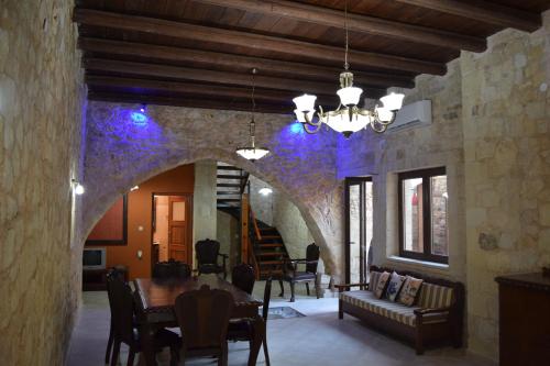  Venetian Cistern Villa in Kalamítsion Alexándrou