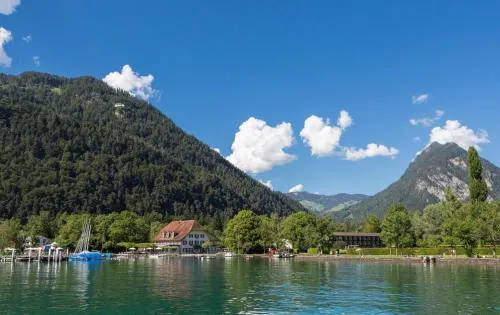 Neuhaus Golf- & Strandhotel in Interlaken, Schweiz