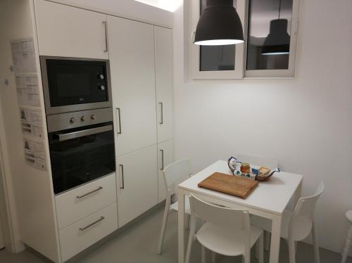 Lila's Beach Apartment in ลิฟราเมนโต