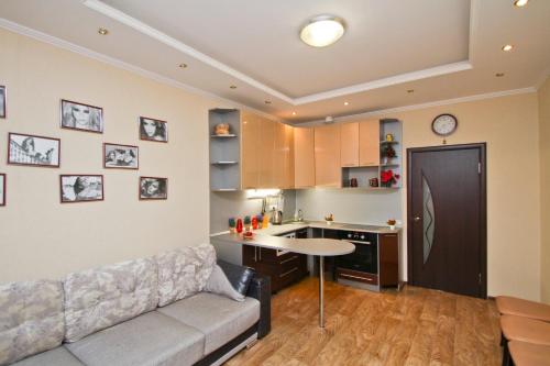 Surgut Apartments on Krylova 26 - image 2