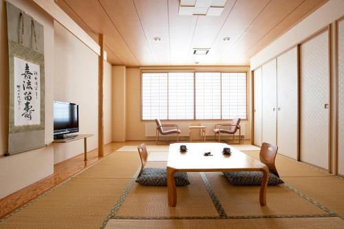 Japanese-Style Quadruple Room