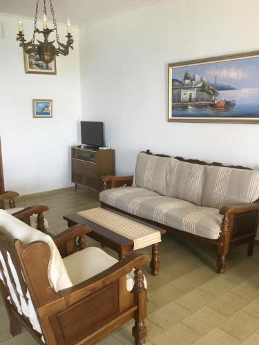 Lefkada Beachfront Apartment – Nikiana, GA